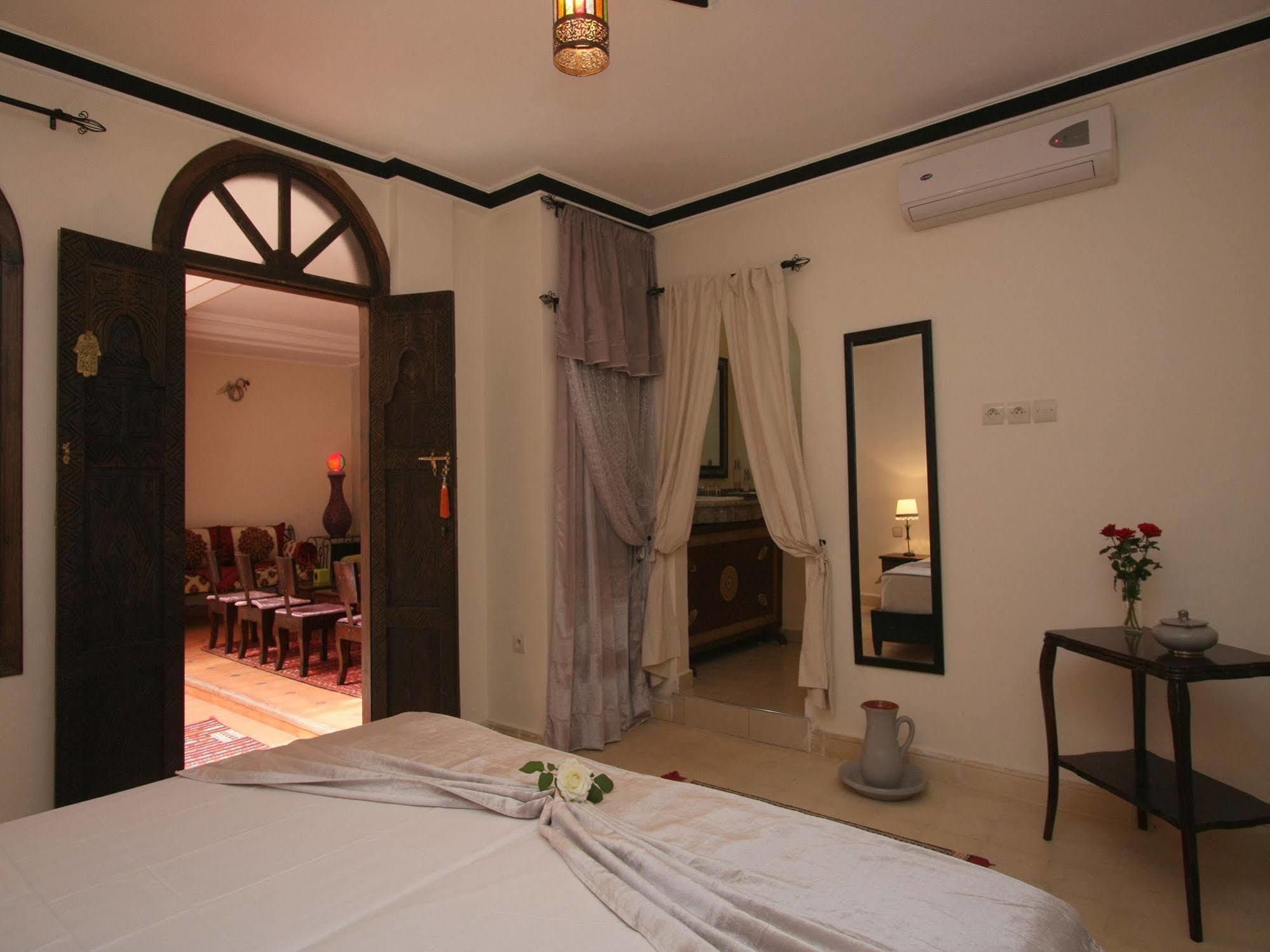 Riad De La Semaine Marrakesh Exterior foto